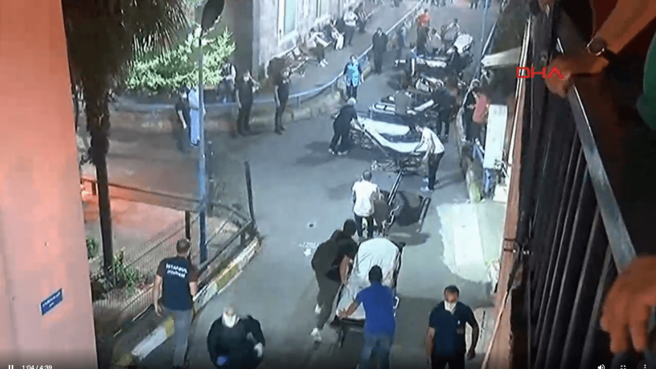Samatya Hastanesi'nde yangın çıktı...
