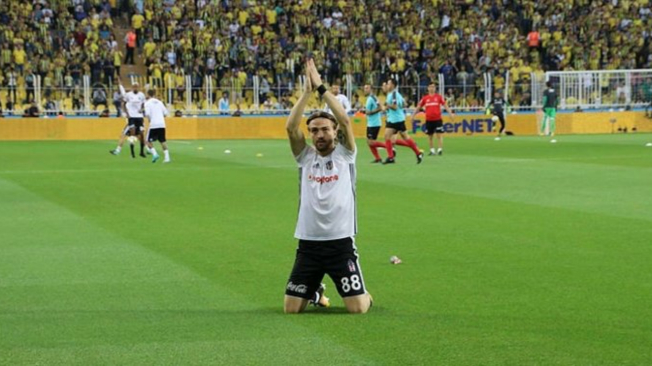 'Caner Erkin, Beşiktaş'tan kesin olarak ayrılıyor'