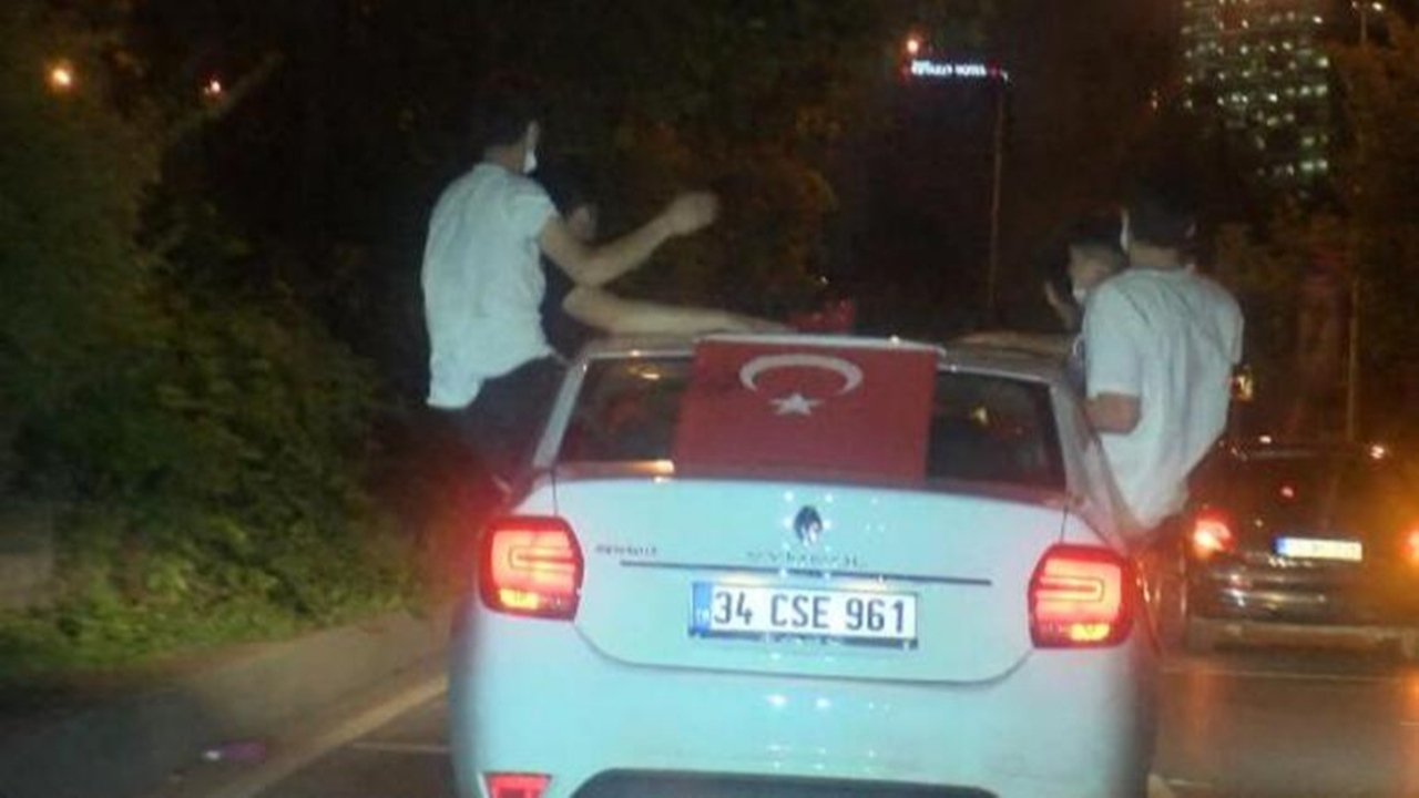 Şişli'de tehlikeli asker uğurlama konvoyu