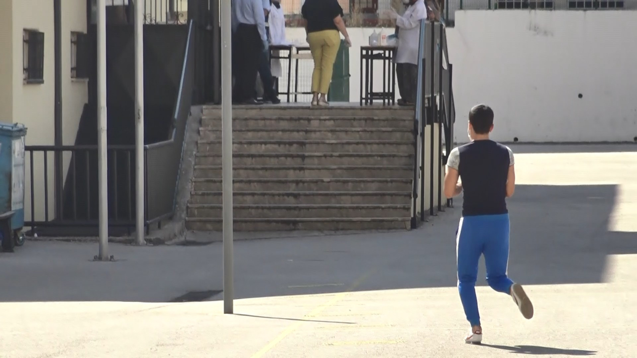 Saniyeler kala sınava yetişti