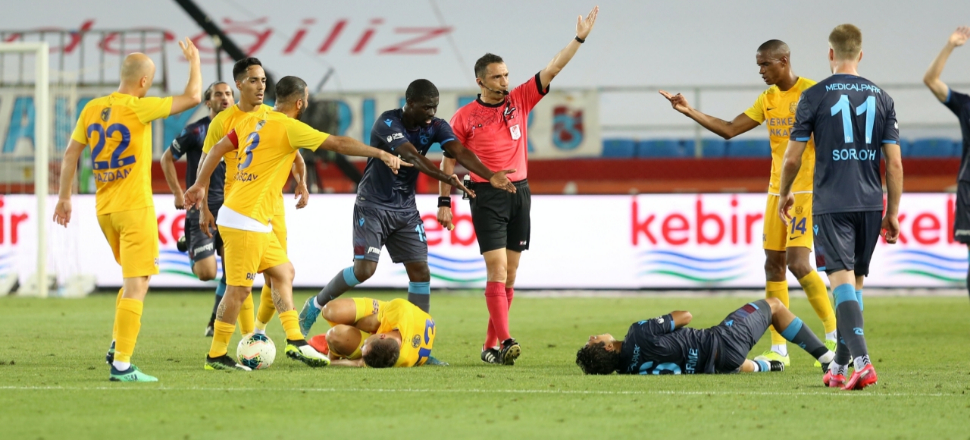 Trabzonspor şampiyonluk yarışında ağır yara aldı!