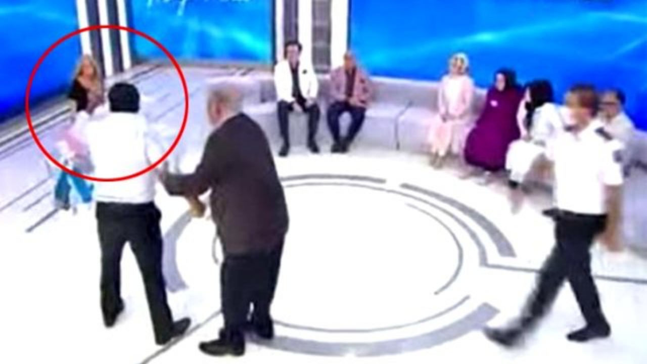 Sinirlenip Müge Anlı'nın üzerine yürüdü