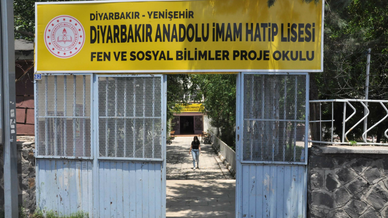YKS'den çıkan öğrencide korona şüphesi