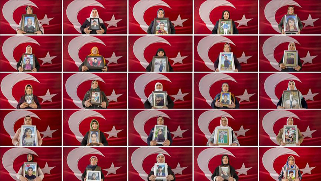 Diyarbakır annelerinin evlat nöbeti 300. gününde