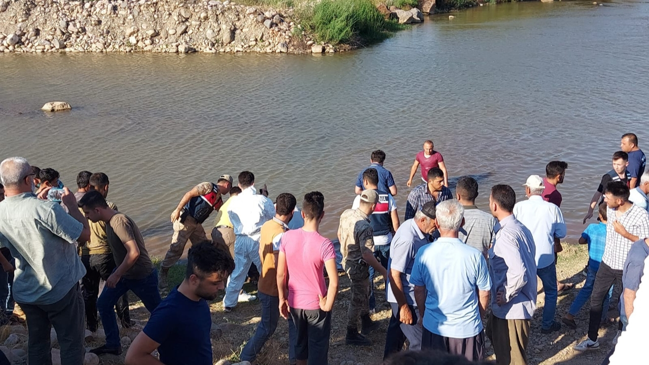 Baba ve iki oğlu hayatını kaybetti