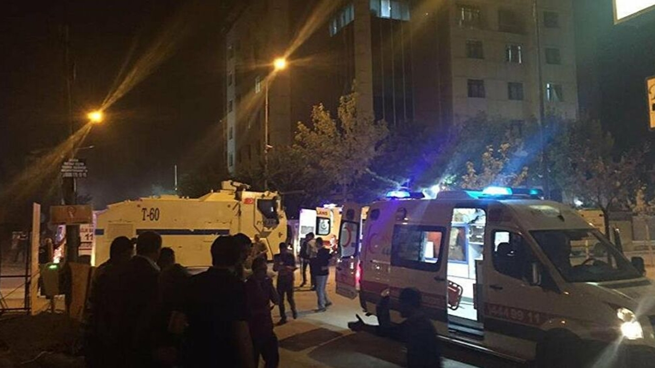 Van'da hain saldırı: 1 korucu yaralı