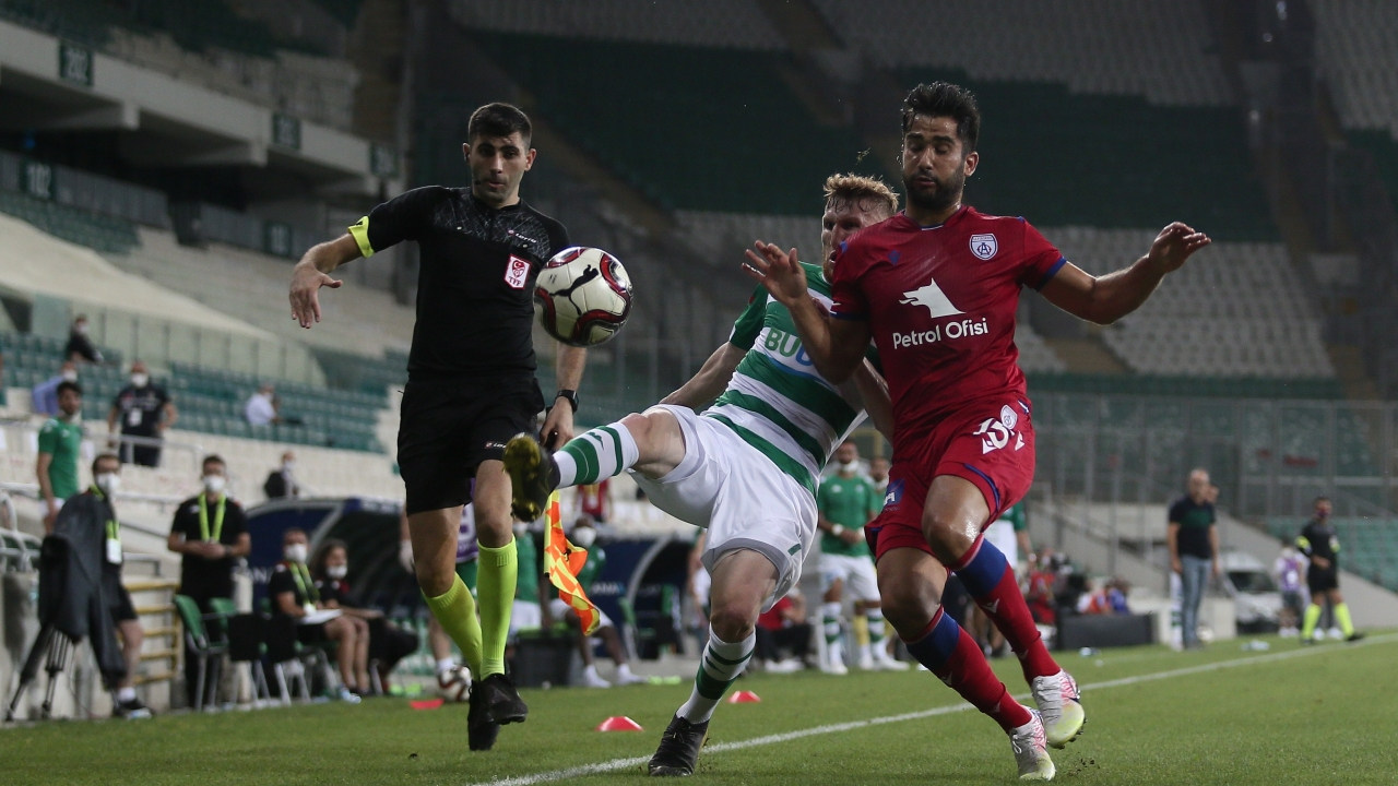 Bursa 1 attı 3 aldı