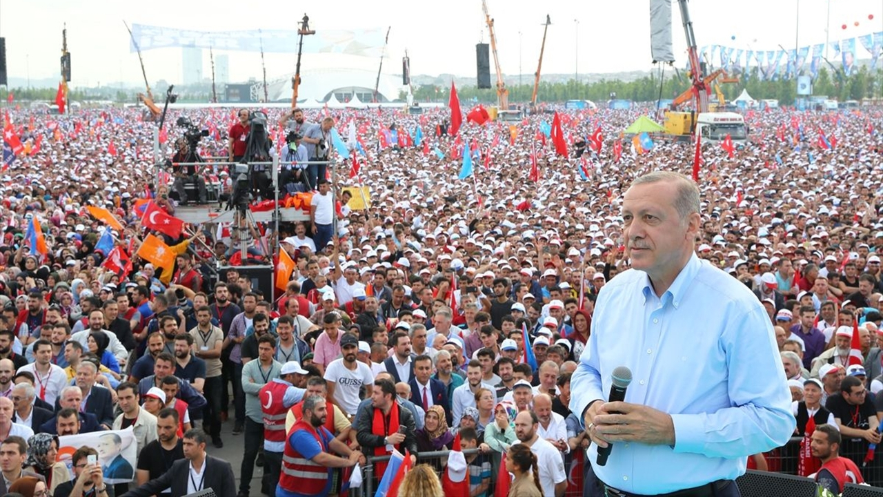 AK Parti, 'Gönül Seferberliği' başlattı