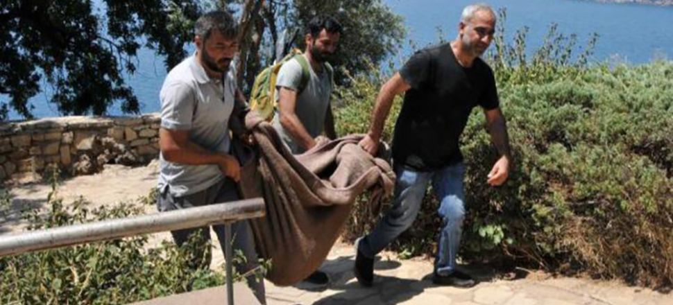 Antalya'da falezlerde bulunan çantadan Roma dönemine ait heykel çıktı