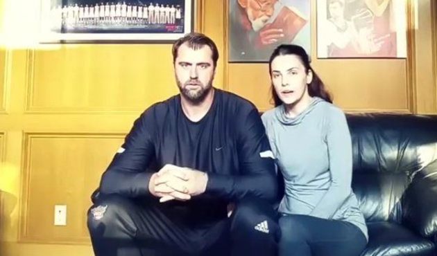 Rıdvan ve Arda'yı linç edenlerden Mehmet Okur'a alkış! / VİDEO