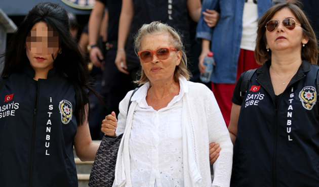 Nazlı Ilıcak 'Evet' dedi, Acun Ilıcalı'ya seslendi!
