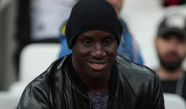 Demba Ba testi geçemezse iki alternatif sırada