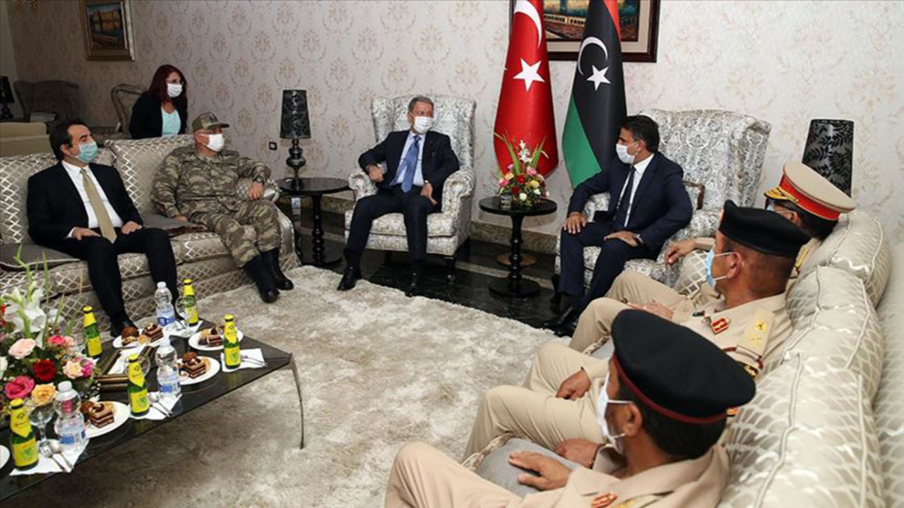 Son dakika! Hulusi Akar ve Yaşar Güler Libya'da