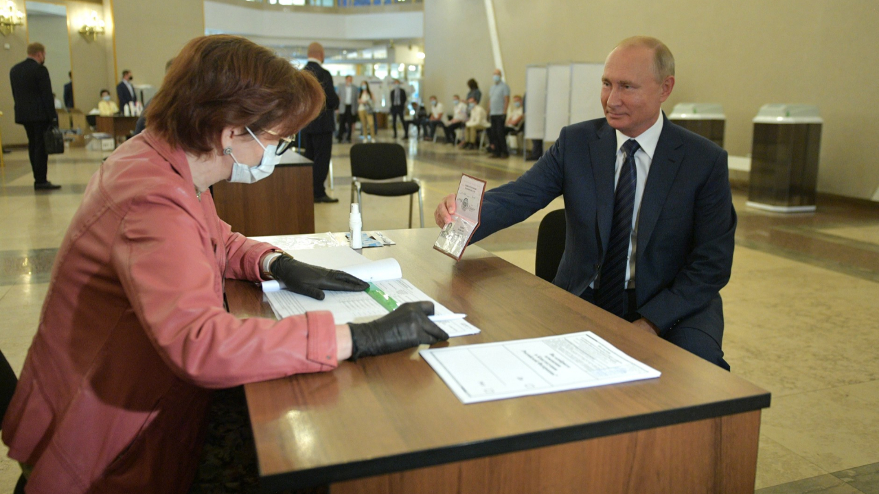 Putin istediğini aldı! Artık 'ebedi' başkan!