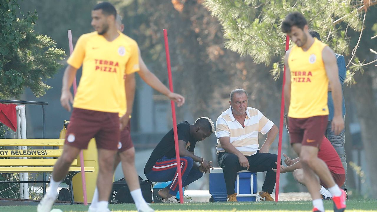 Galatasaray, Onyekuru'nun takımdan ayrıldığını duyurdu