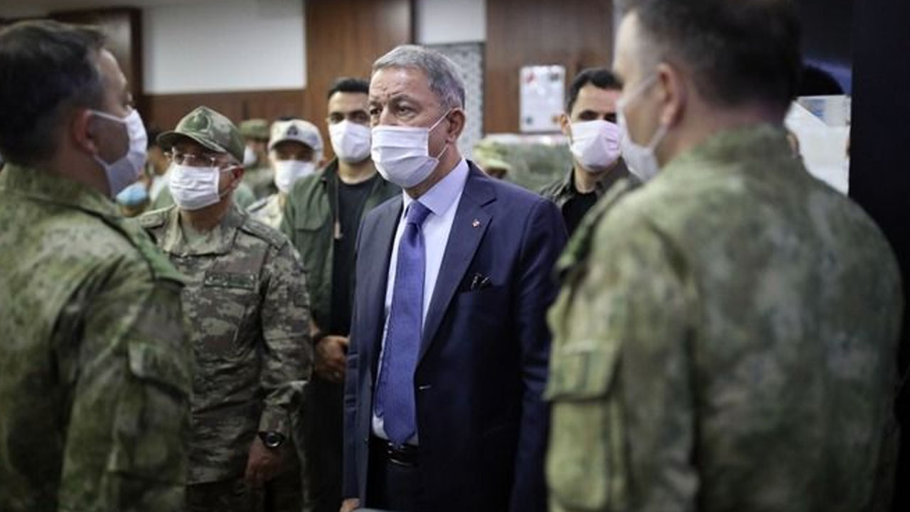 Bakan Akar: Uluslararası hukuk neyi gerektiriyorsa buradayız
