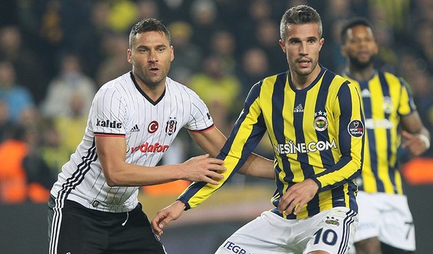 Beşiktaş-Fenerbahçe derbisinin günü ve saati belli oldu!