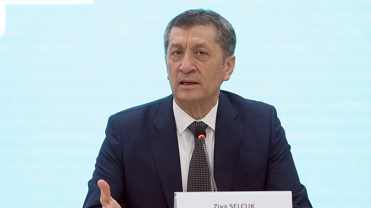 Bakan Selçuk: Üç seçeneğe de hazırız