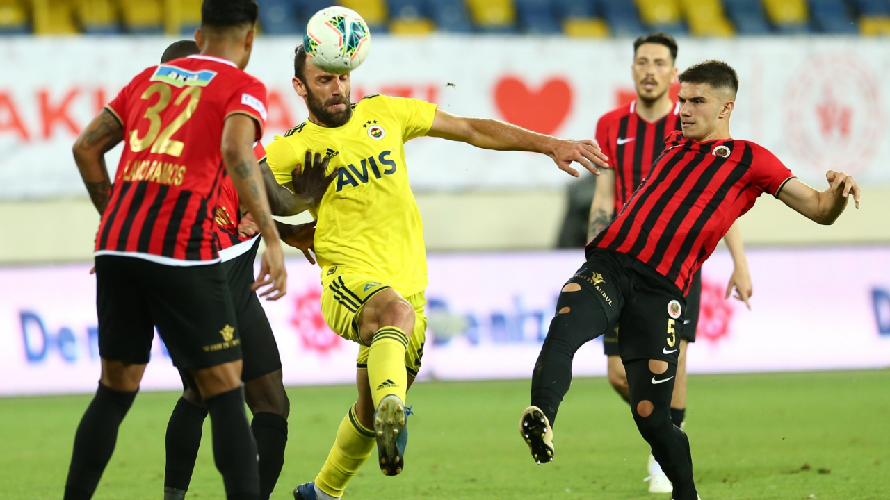 Fenerbahçe Gençlerbirliği ile berabere kaldı