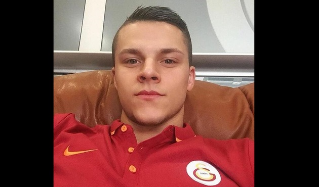 Muslera bırakacak Mikovic devralacak