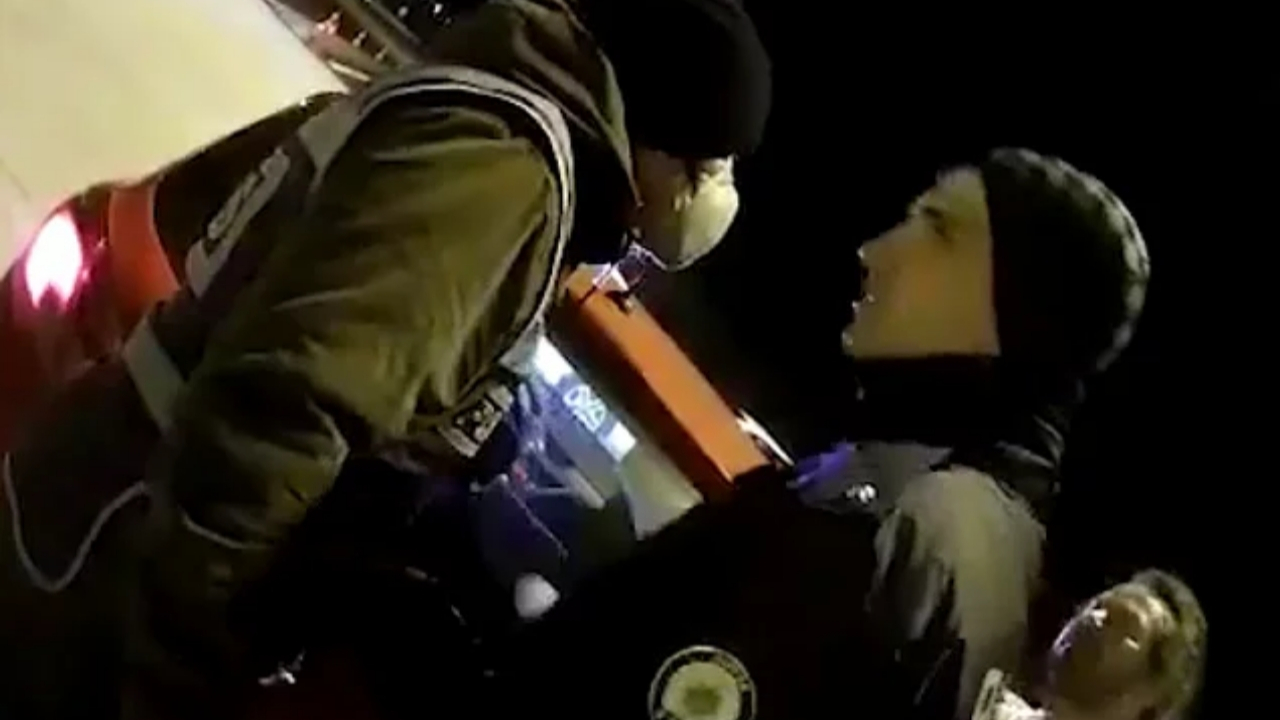 Polislere 'Ederin kaç para' diyen yarbaya dava