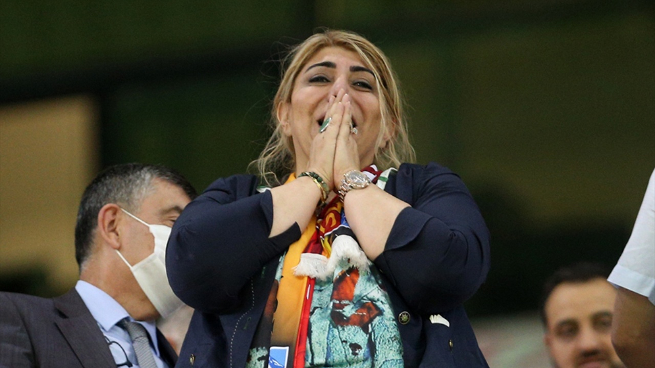 Berna başkanın gözyaşları!