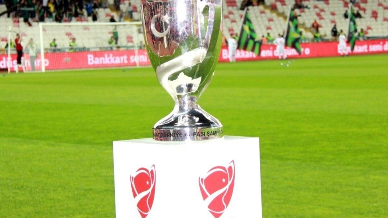 Trabzonspor ile Alanyaspor'un karşılaşacağı Türkiye Kupası finalinin tarihi belli oldu