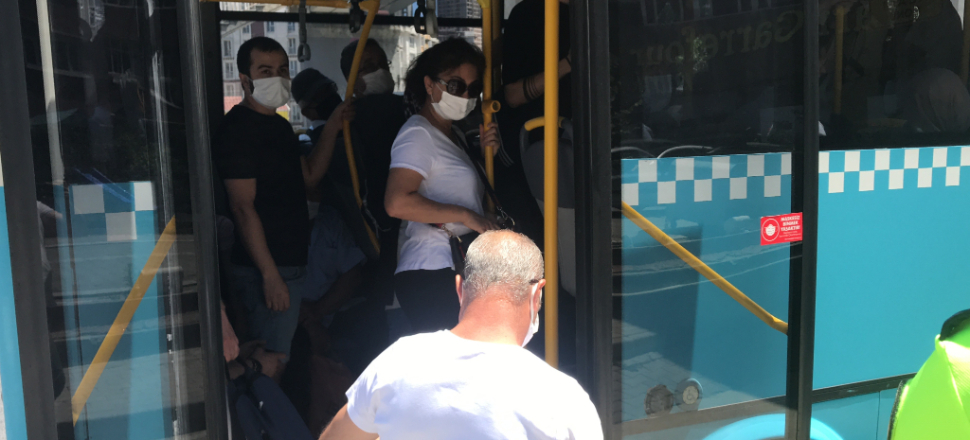 Halk otobüsünden 48 yolcu çıktı