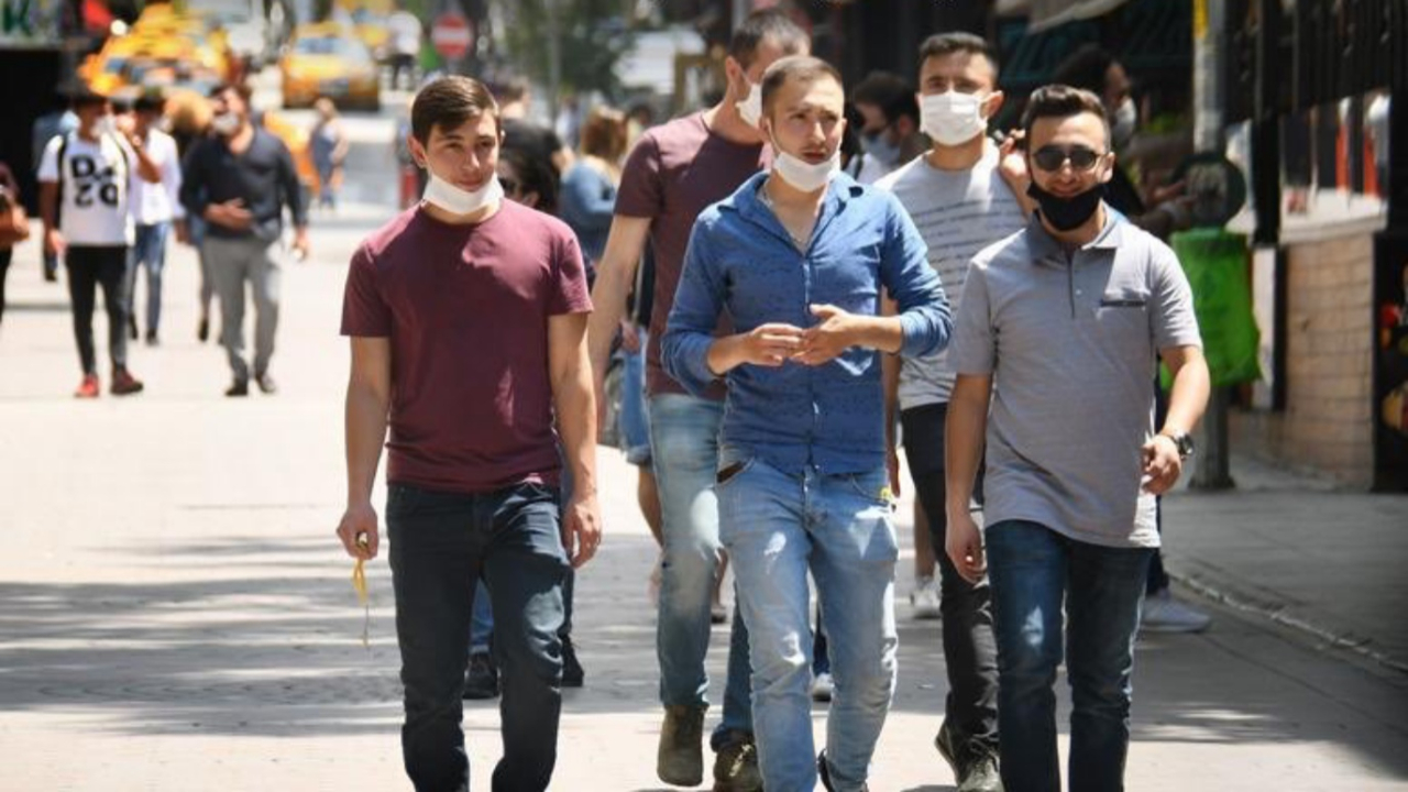 Bakan Koca'dan gençlere özel uyarı