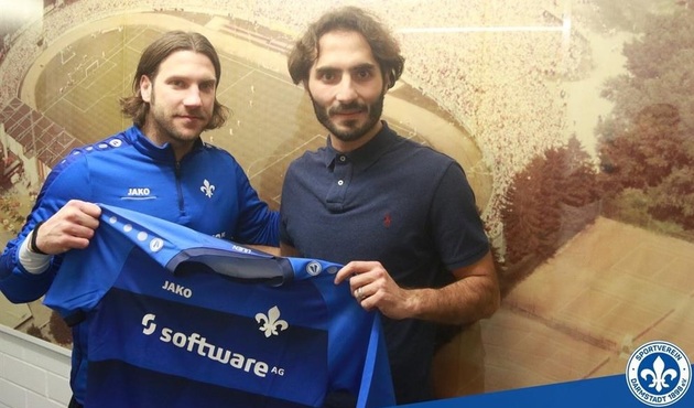 Hamit Altıntop yeni takımıyla resim çektirdi