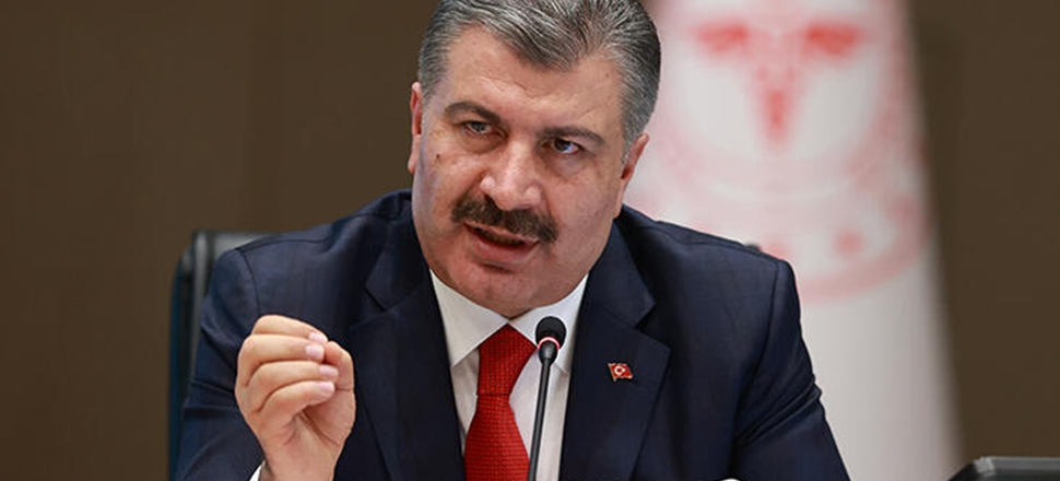 Yaralı gittiği hastanede bile bayrağı elinde…