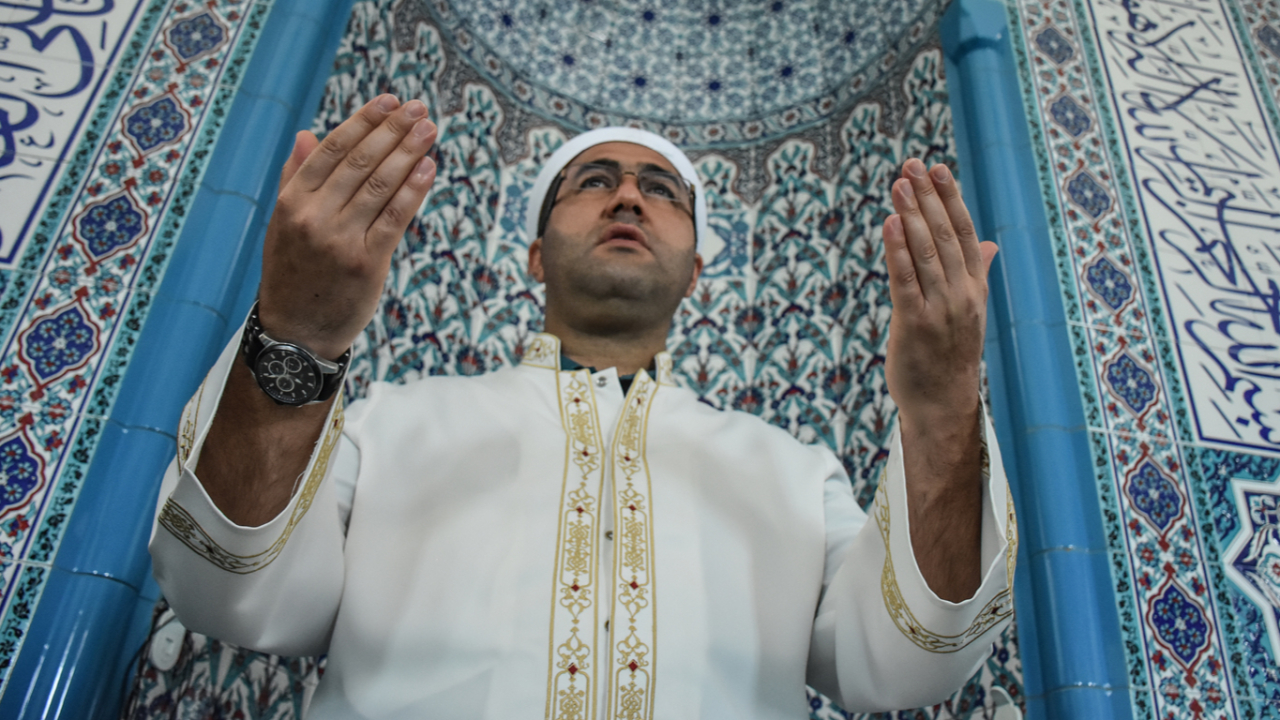 Darbecilerin 'Kafasına sıkın' dediği imam: En ufak korku yaşamadım