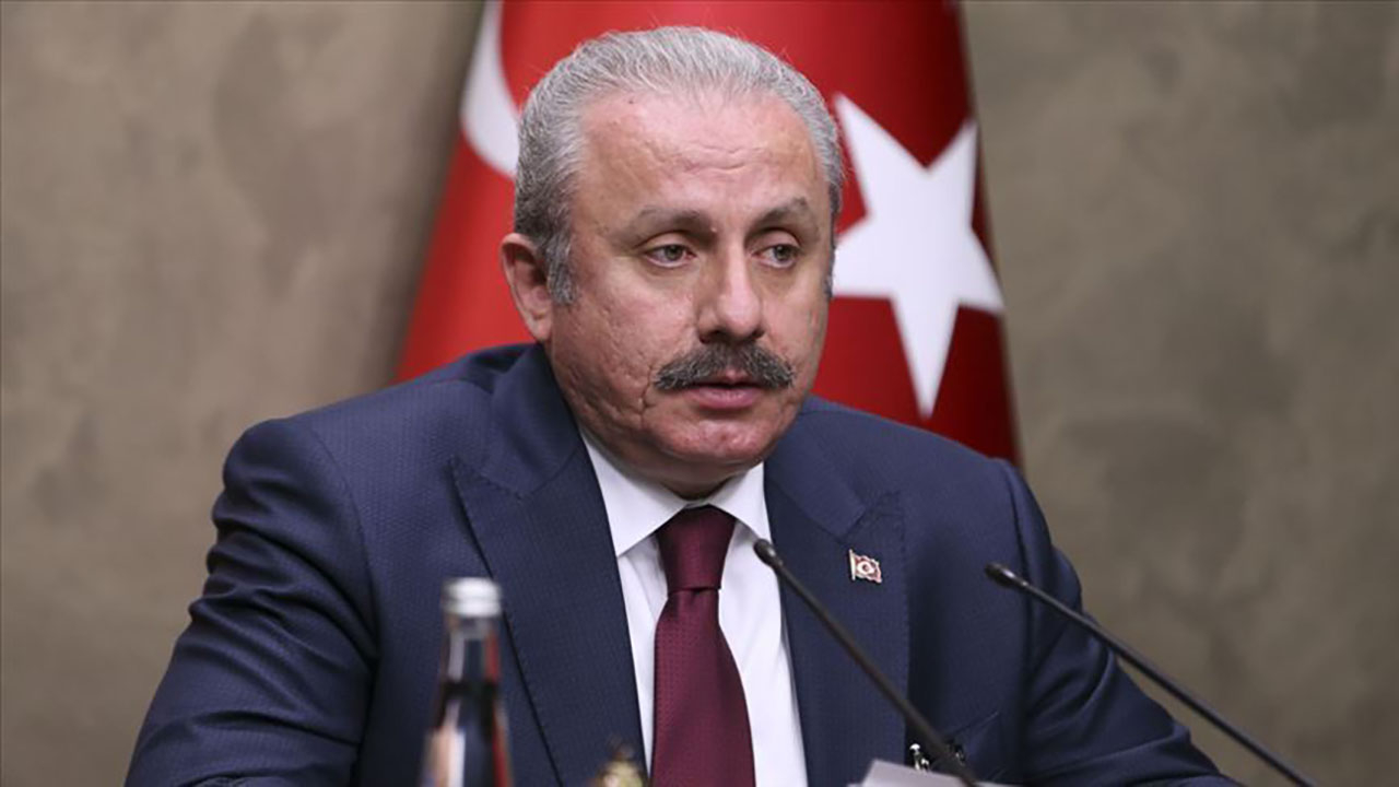 'Allah bir daha İstiklal Marşı yazdırmasın'