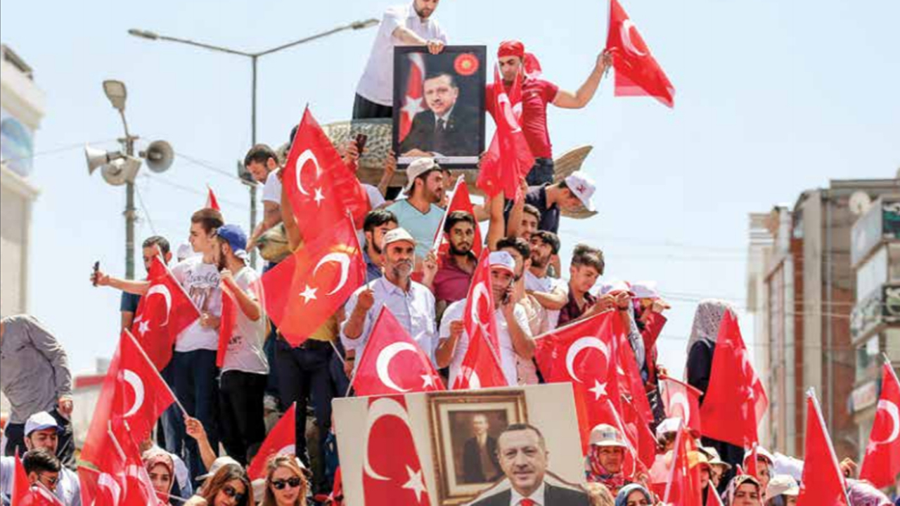 15 Temmuz darbe girişimi 7 dilde anlatıldı