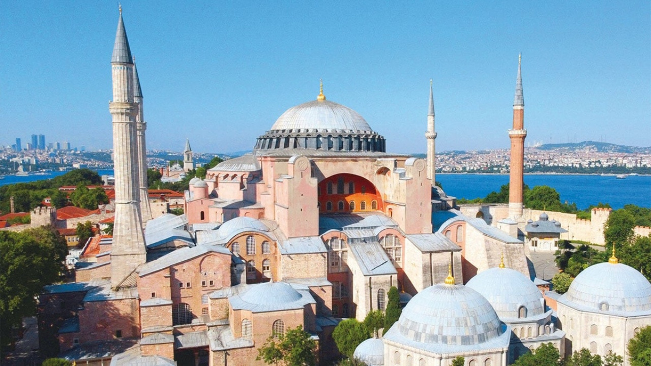 Ayasofya'da ibadet provokasyonmuş!