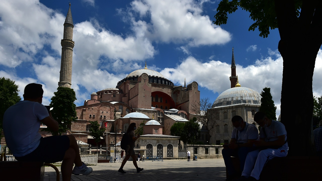 Arap gazetecilerden Erdoğan'a övgü