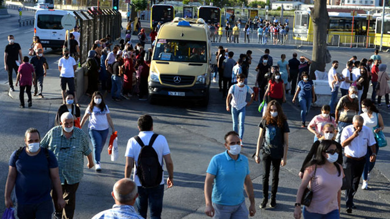 Minibüs duraklarında 'ayakta yolcu' tartışması