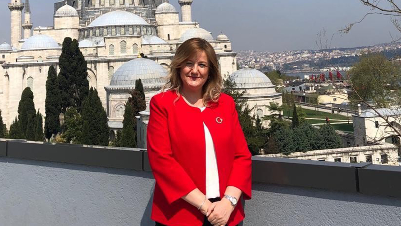 Türkiye'nin ilk kadın Kaymakamı İstanbul Vali Yardımcılığına atandı
