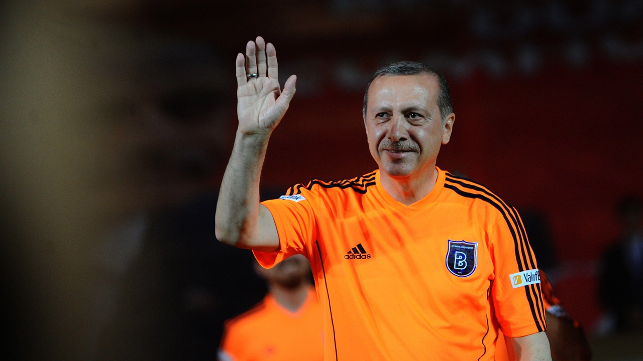 Erdoğan'dan Başakşehir'e şampiyonluk tebriği