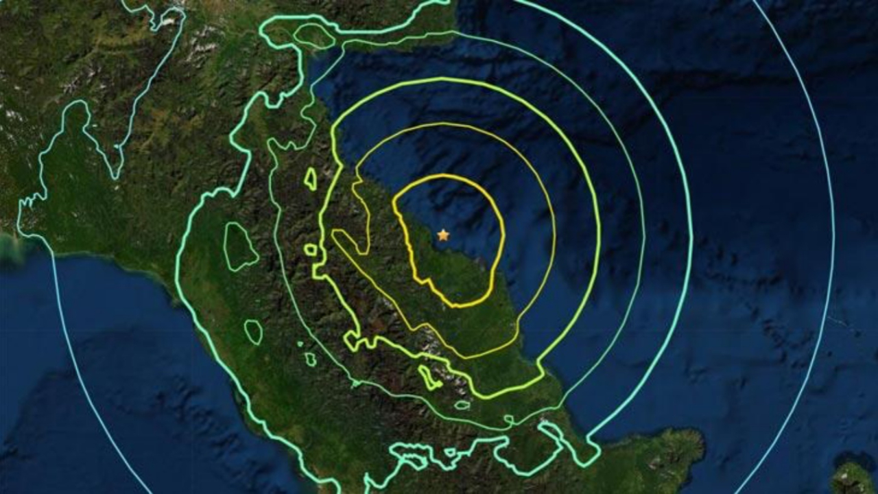 7.0'lık depremin ardından tsunami uyarısı