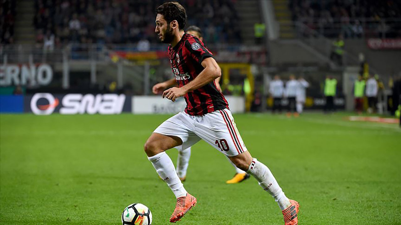 Hakan Çalhanoğlu'nun Bologna maçı performansına tam not