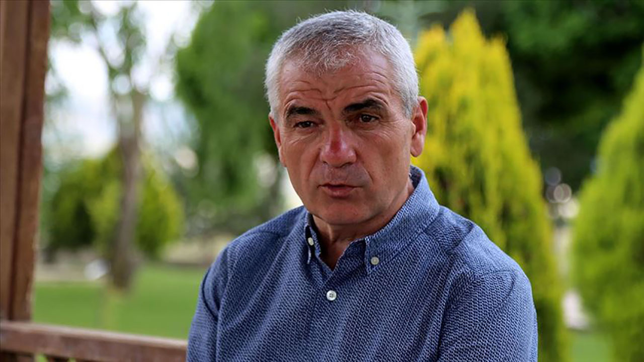 "Maçı yöneten arkadaşlarımızın VAR'ın başında olmaması gerekiyor"