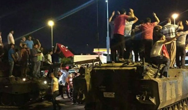 Tepki yağıyor!  3 bin 500 darbeci komutana emekli maaşı bağlandı