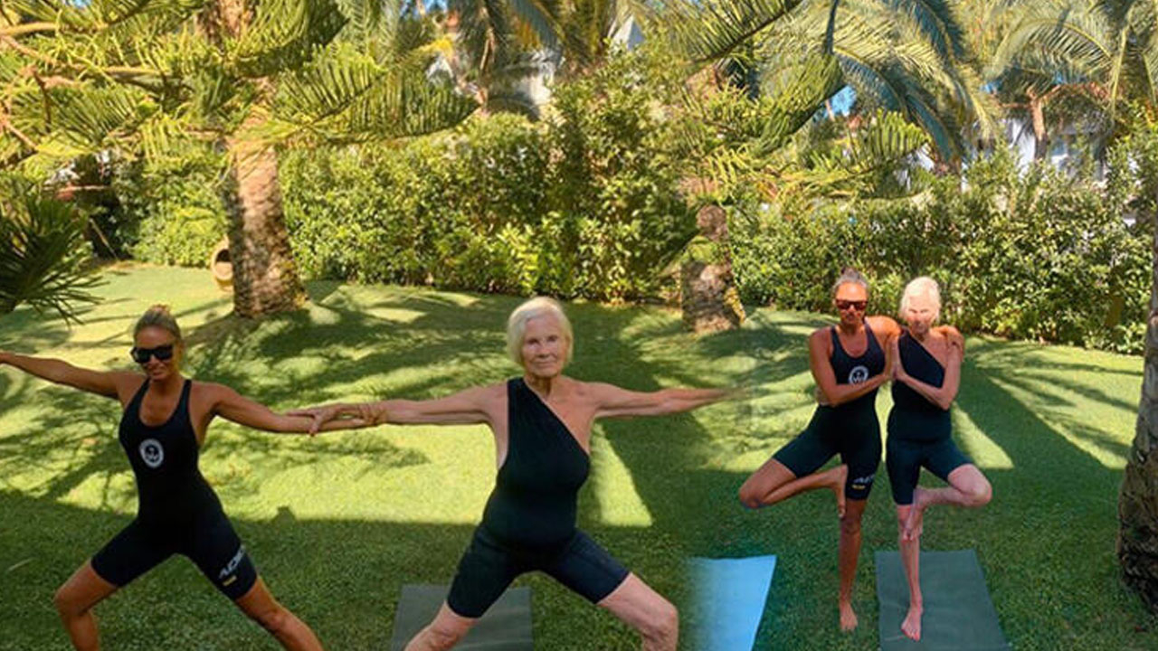 Eda Taşpınar anneannesiyle yoga yaptı
