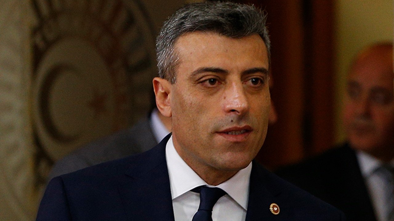 Yenilik Partisi kuruluş dilekçesini bakanlığa sundu