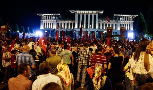 550 komandoyla Beştepe'yi basacaklardı