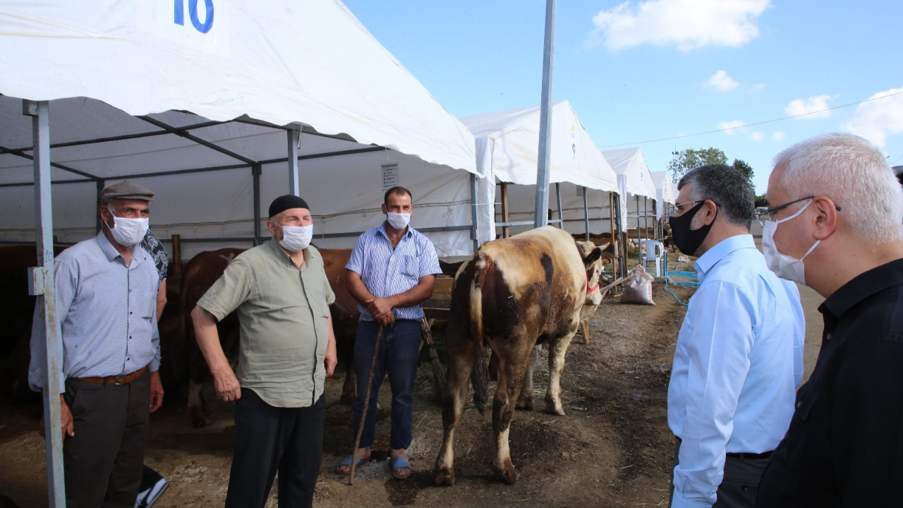 Sultanbeyli kurban pazarında korona tedbirleri tam