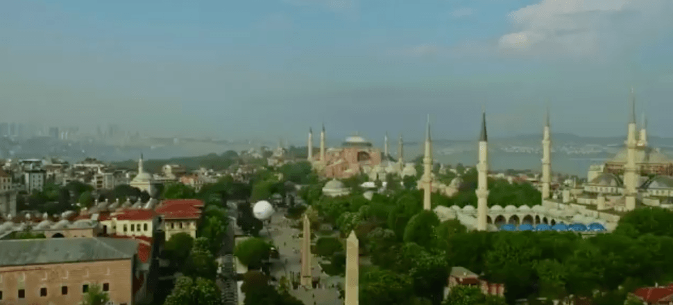 "Ayasofya sen bizimsin, biz de senin"