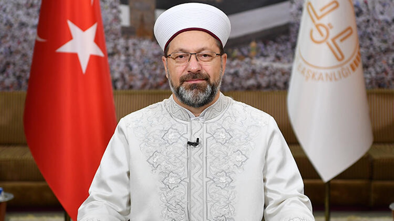 'Ayasofya'ya 3 imam, 5 müezzin atıyoruz'