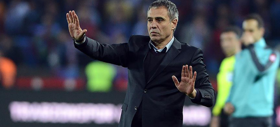 Ersun Yanal yeni imajıyla şaşırttı